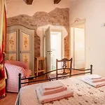 4 Bedroom Lovely In San Giovanni بيت للعطل *