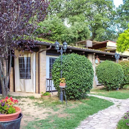 4 Bedroom Lovely In San Giovanni Montefiore dellʼAso