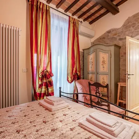 Сasa de vacaciones 4 Bedroom Lovely In San Giovanni