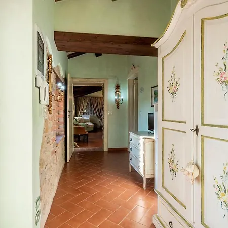 4 Bedroom Lovely In San Giovanni Montefiore dell'Aso