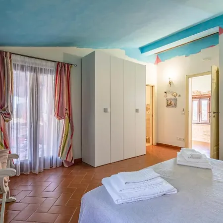 4 Bedroom Lovely In San Giovanni