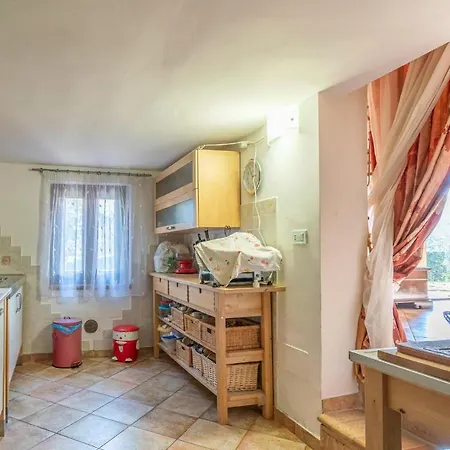 4 Bedroom Lovely In San Giovanni