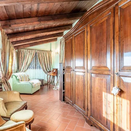 בית נופש 4 Bedroom Lovely In San Giovanni