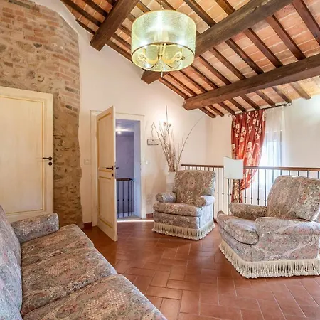 4 Bedroom Lovely In San Giovanni