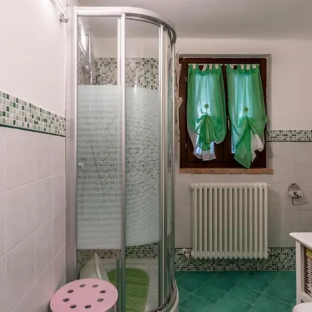 4 Bedroom Lovely In San Giovanni * Montefiore dellʼAso