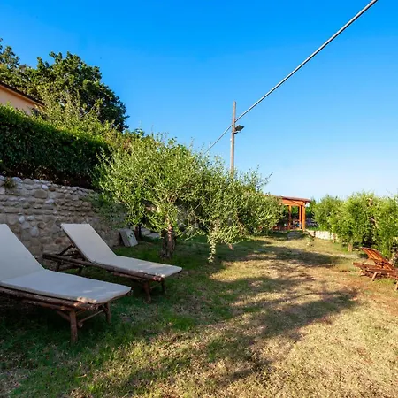 4 Bedroom Lovely In San Giovanni *