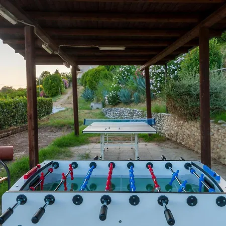 4 Bedroom Lovely In San Giovanni Tatil Evi Montefiore dellʼAso
