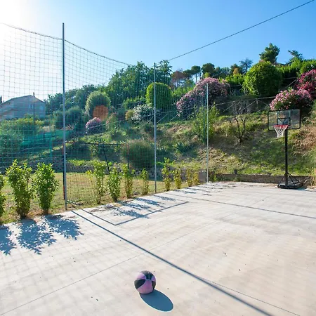 4 Bedroom Lovely In San Giovanni *