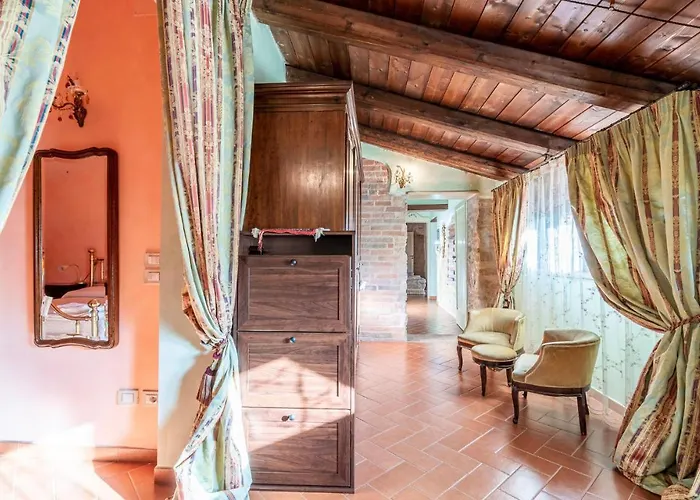 4 Bedroom Lovely In San Giovanni * Montefiore dell'Aso